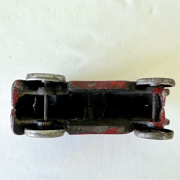 Antique / Vintage 6" Cast Iron Toy Car Sedan Coupe Touring - Picture 5 of 5